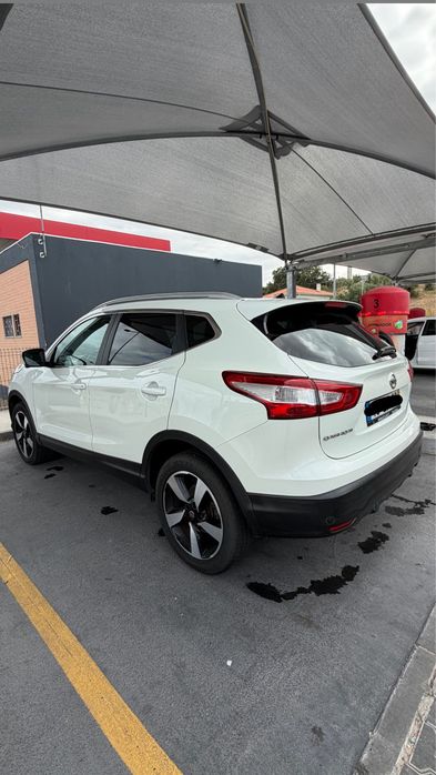 Nissan Qashqai 1.5 dCi Diesel 110 cv 2015 – Estado irrepreensível