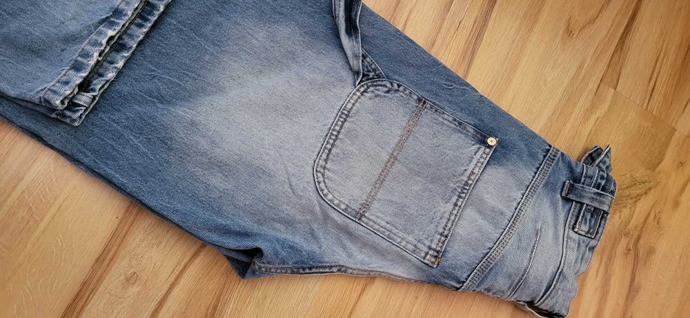 Dzinsy Bershka Relaxed Fit r.34