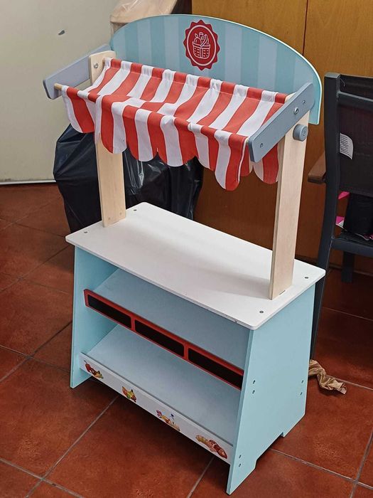 Loja/Teatro de brincar