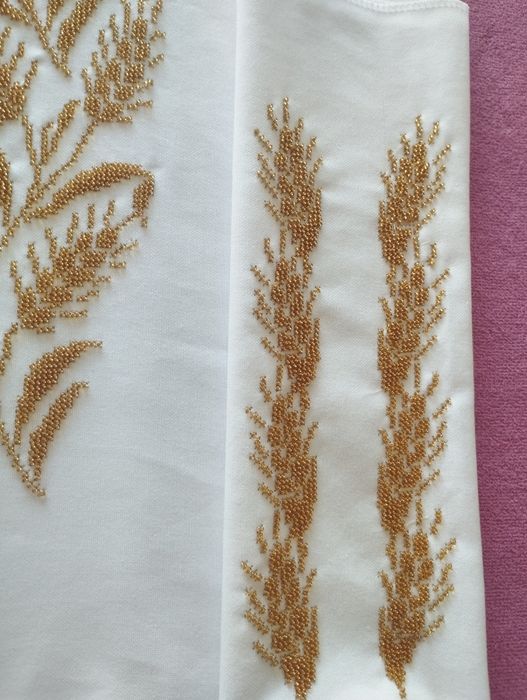 Вишита бісером заготовка для сорочки