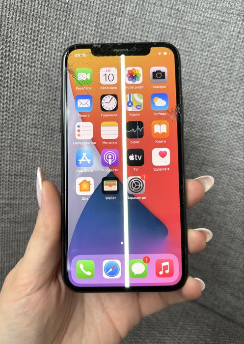 Iphone X 10 на 64 Гб Неверлок