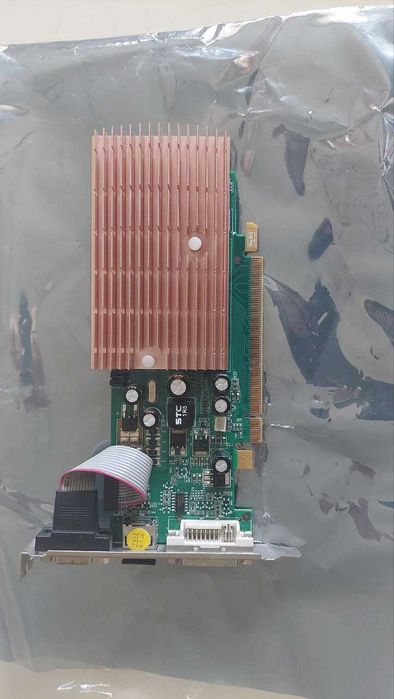 Видеокарта для компьютера Nvidia Club 3D GeForce 8400 GS. HDMI VGA DVI