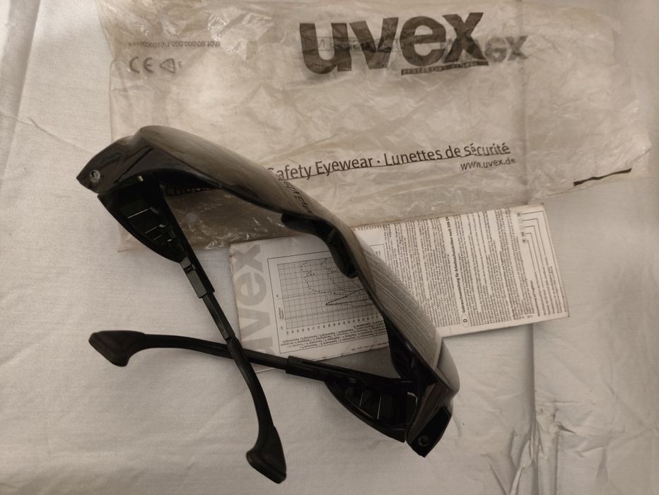 Очки сварочные Uvex