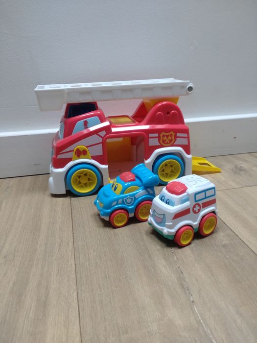 Dumel Discovery ekipa ratownicza Zbysia 12m+