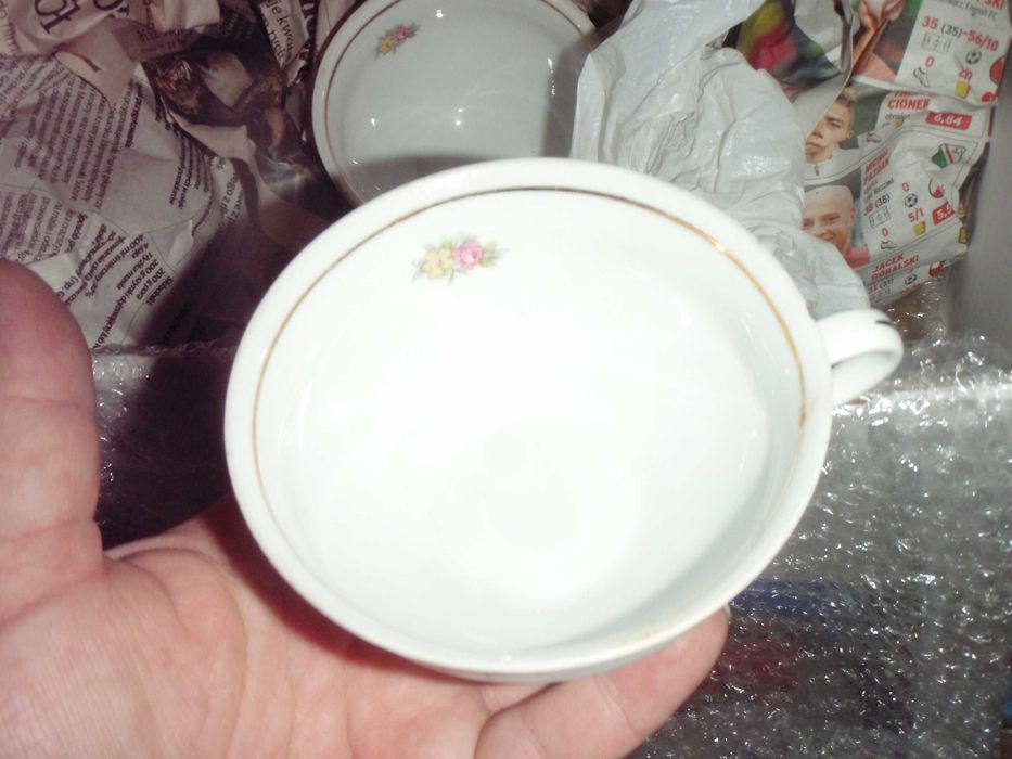 Filiżanki porcelanowe delikatne 10 sztuk bez spodeczków