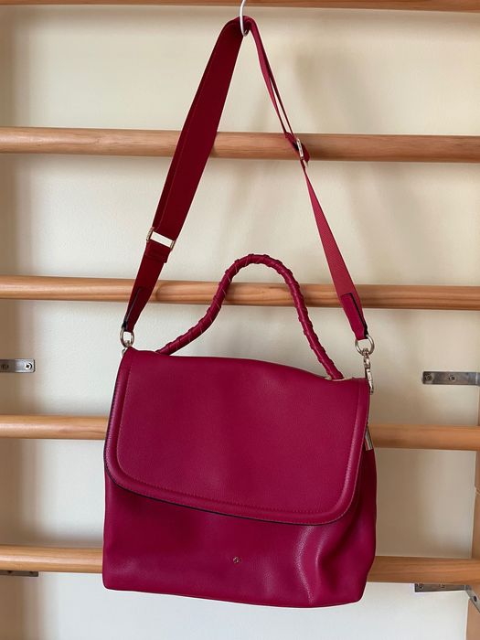 Mala Samsonite senhora vermelho de mão e tiracolo