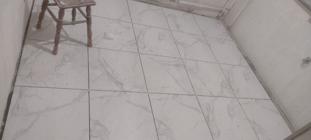 Терміново! Плитка 10.85 кВ.м самовивіз