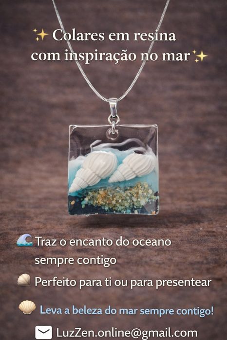 Pendentes artesanais feitos em resina com areia e conchas naturais.