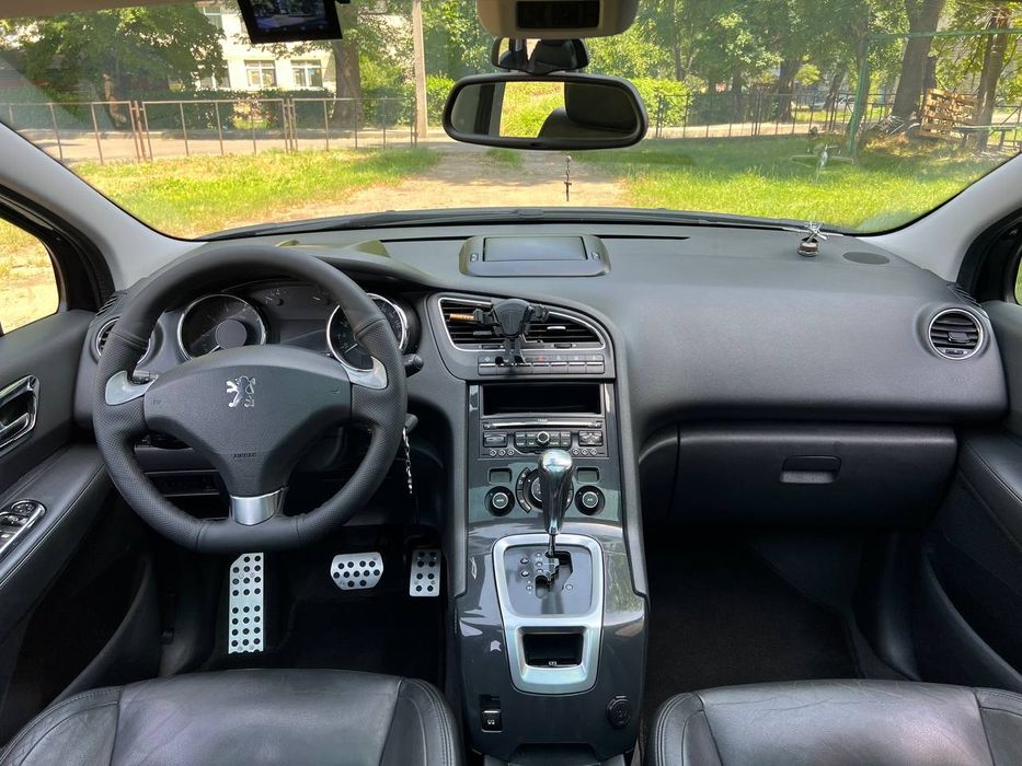 Продам Peugeot 5008 1.6 THP АВТОМАТ