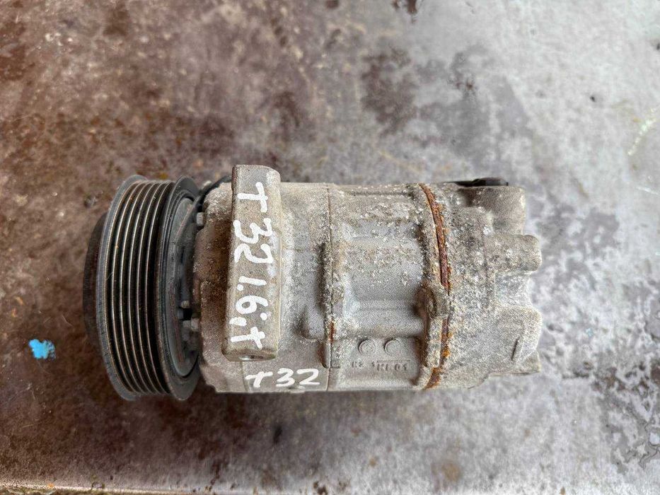 Компресор кондиціонера Nissan X-Trail T32 Qashqai J11 1.6i 926004MS1A