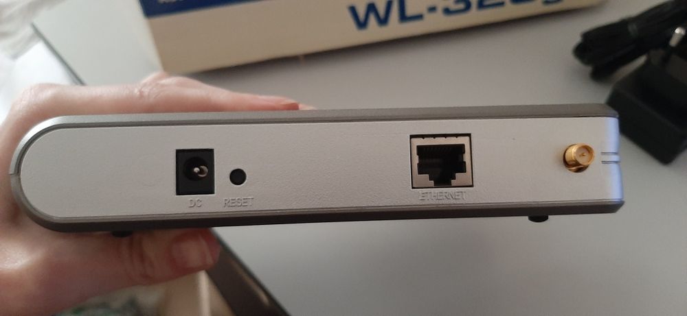 Точка доступу Asus WL-320gE