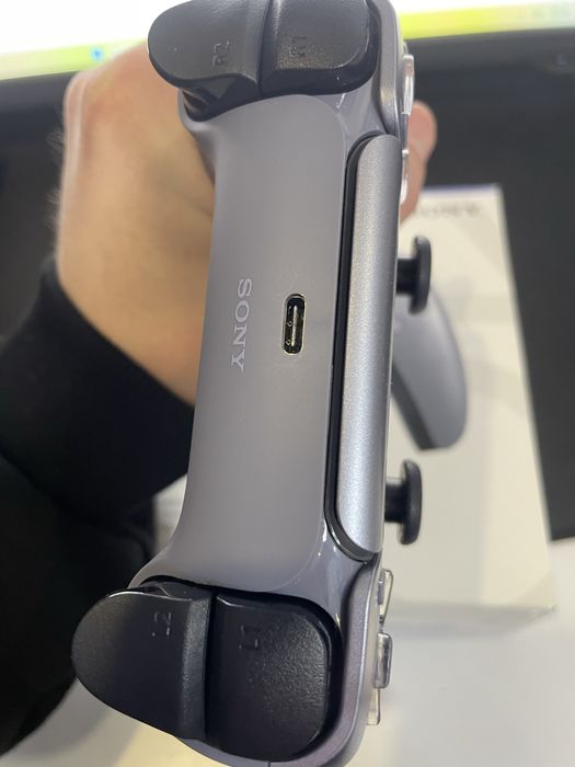 Продам геймпад Ps 5 DualSense