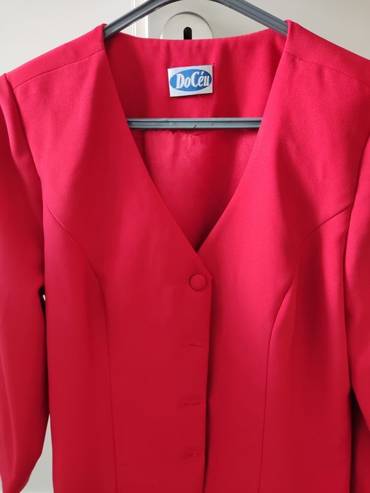 Blazer vermelho como novo
