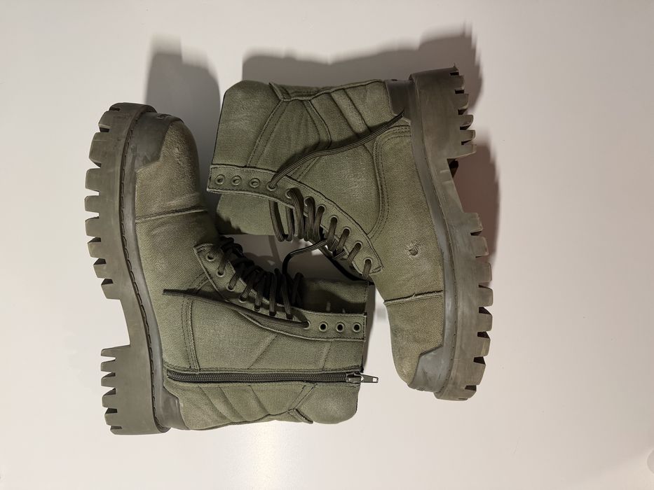 Ботинки Balenciaga strike