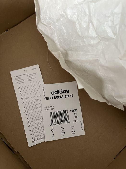 Buty adidas yeezy boost cloud white 42,5