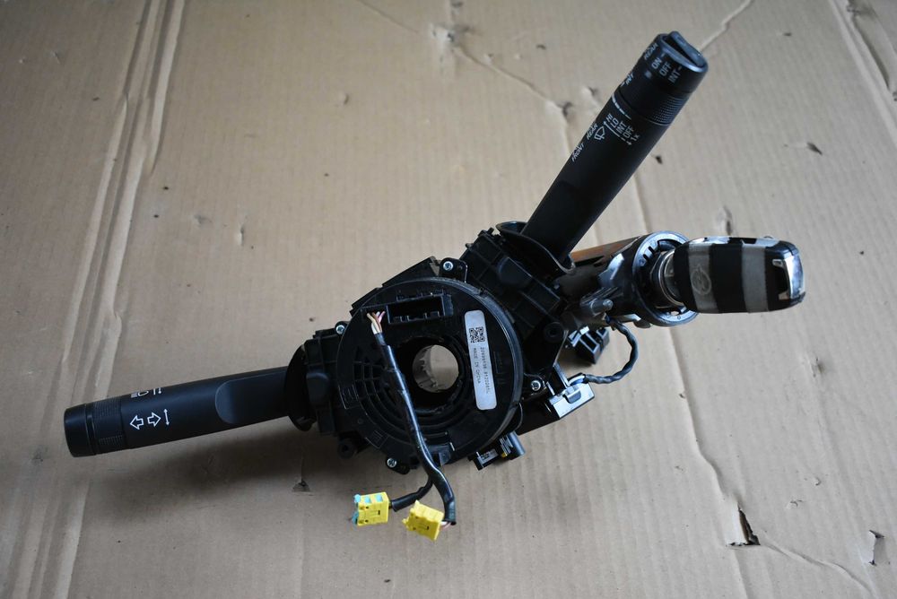 Opel Insignia A przełacznik zespolony zwijak taśma