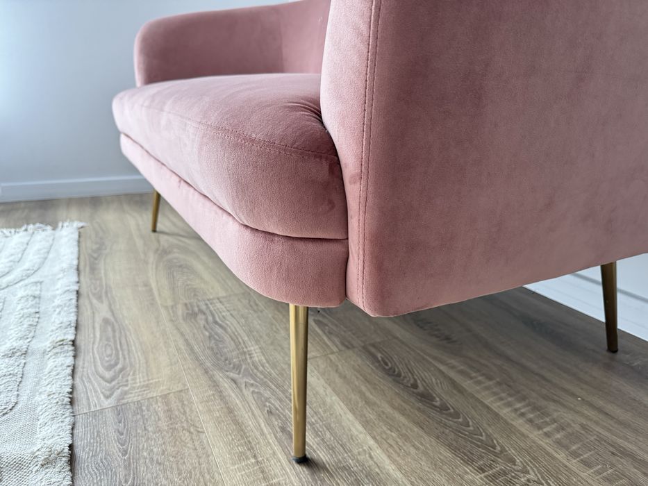 Sofa różowa welurowa