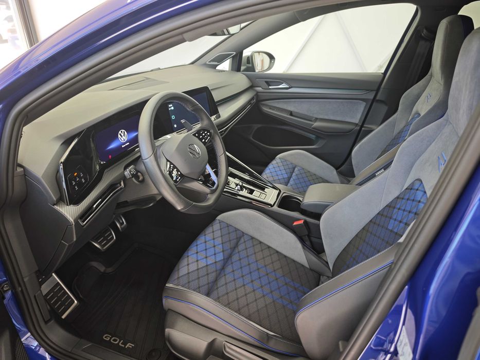 Volkswagen Golf R 2.0 TSI  Automatico | 320cv | 2023