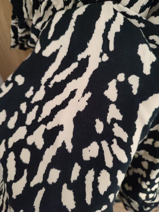 Sukienka Reserved 38