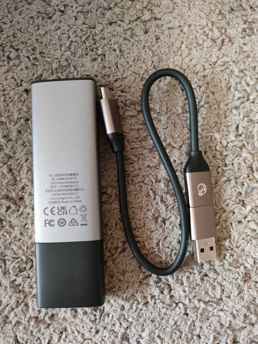 Obudowa na dysk M2-G2 z kablem 2w1