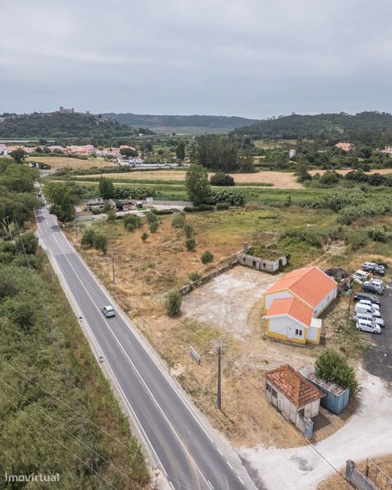 Moradia para Reabilitar com Projeto Aprovado em Óbidos