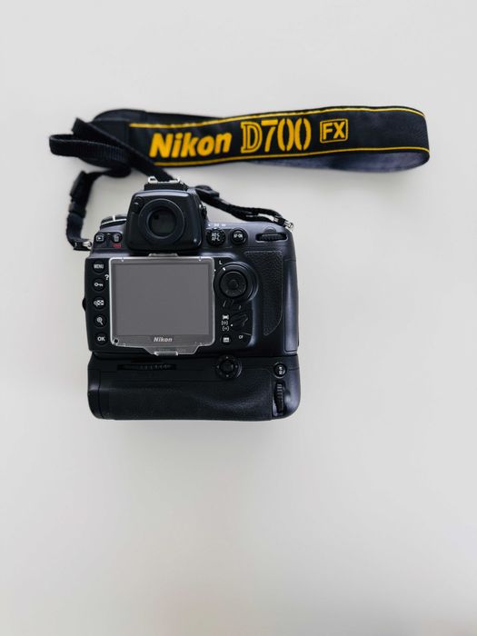 Nikon D700 + Lente Nikon 24-70mm f/2.8 + Flash Nikon SB-800