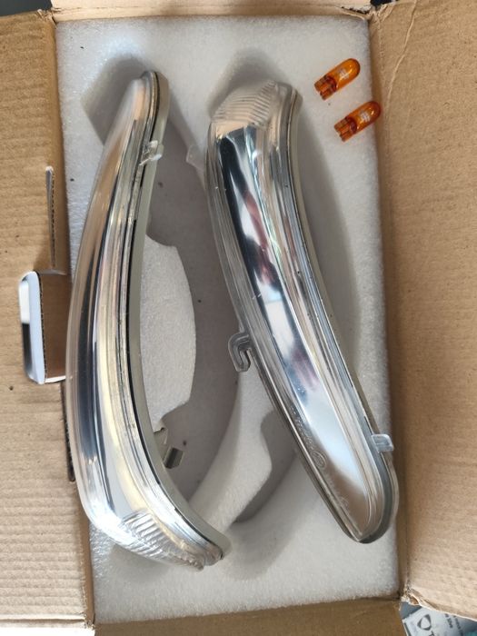 Piscas Retrovisores Peugeot 208