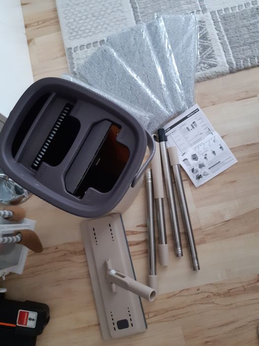 Mop z wiaderkiem
