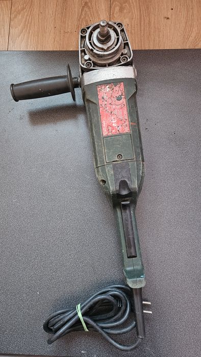 duża szlifierka  Metabo  230 mm.