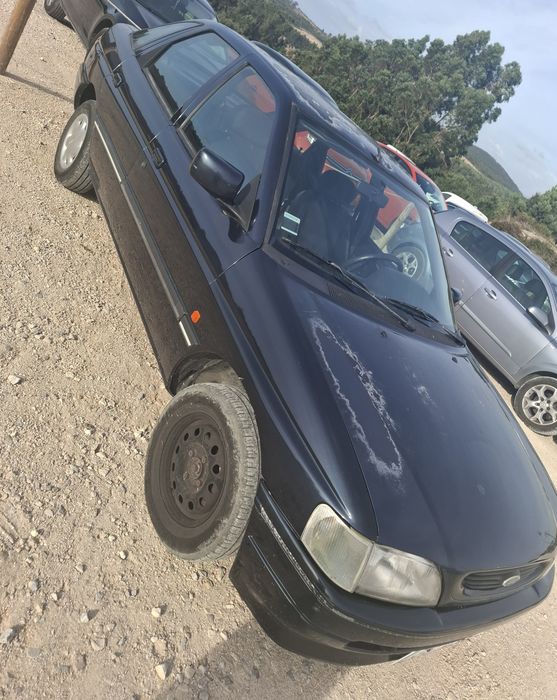 Vendo Ford Scort
