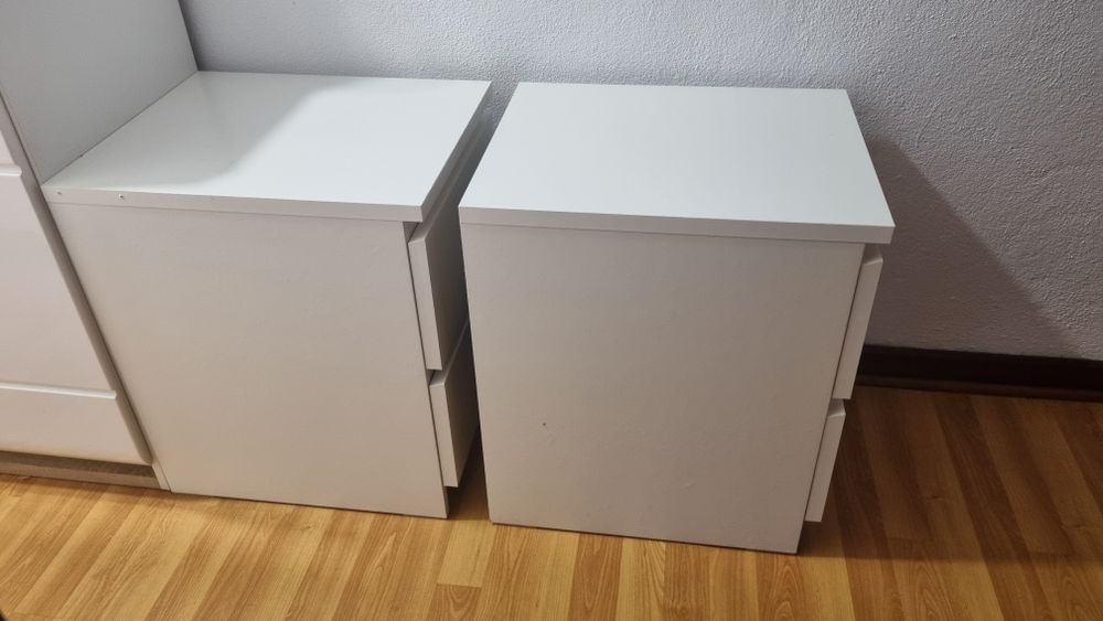 2 mesas cabeceira ikea