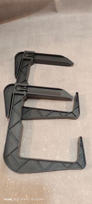 Uchwyty na doniczke balkonowa 2 sztuki