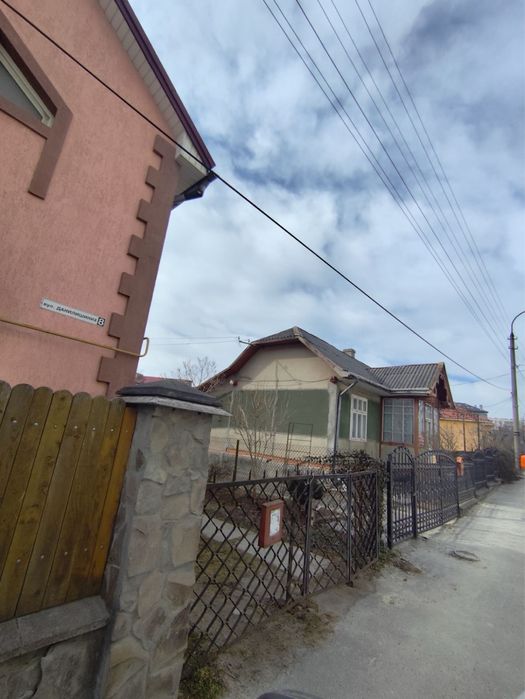 Продається будинок з гаражем і літньою кухнею,7 соток, вул.Данилишиних