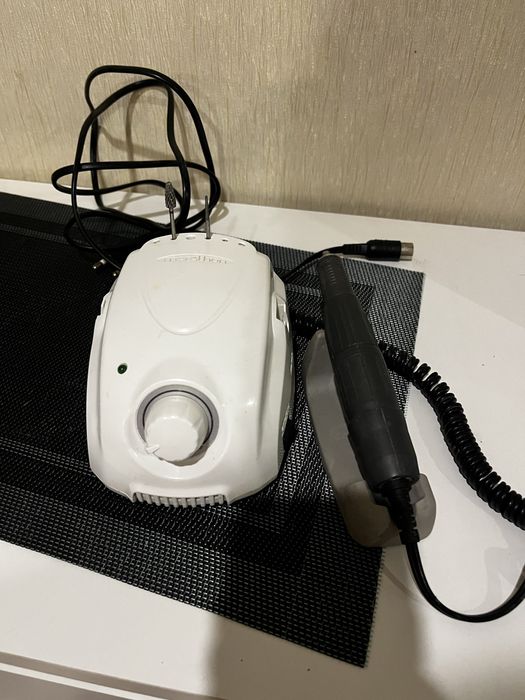 Продам фрейзер та лампу для манікюру