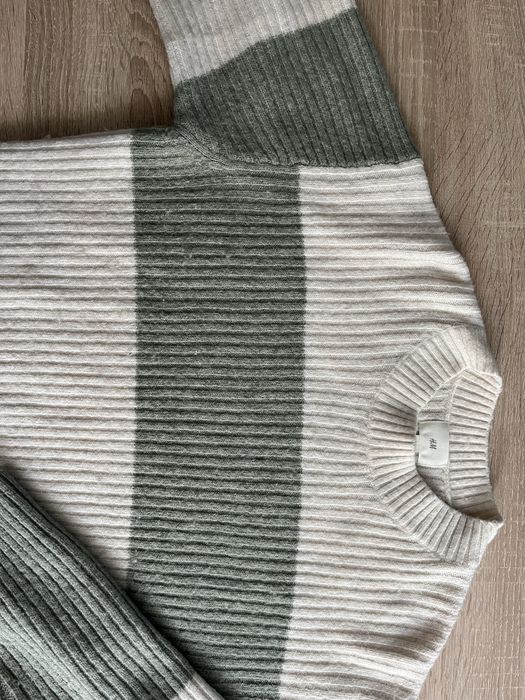 Sweterek marki H&M