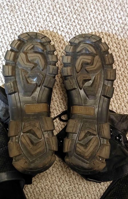 Берці шкіряні 44(43) розмір, нові ботінки, черевики тренінгові, зимові