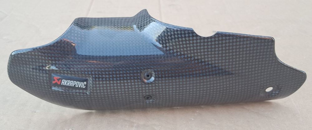 Osłona Carbonowa Carbon Wydechu Tłumika Akrapovic BMW R1200GS ADV K50