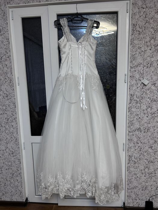 Продаю Весільну сукню