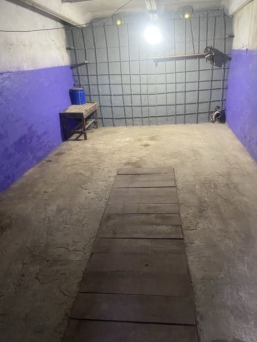 Продам гараж кооператив Сурикова