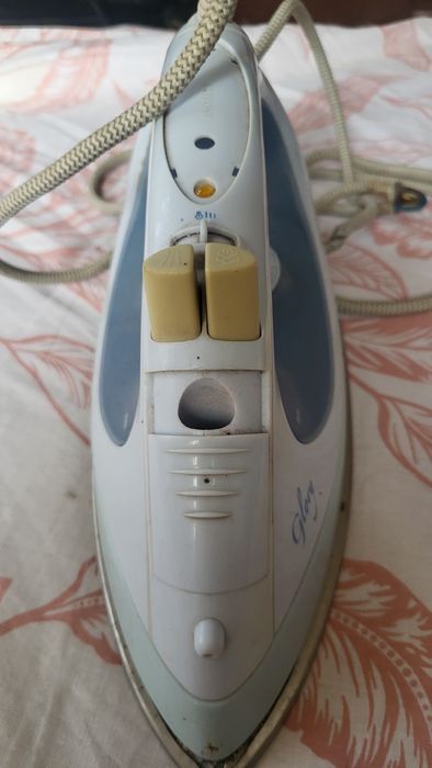 Утюг Vitek вживаний