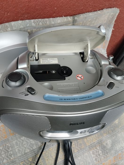 Магнитофон : Philips  AZ100B/12