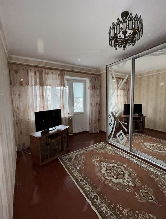 Продам 1 кімнатну квартиру на Черемхах