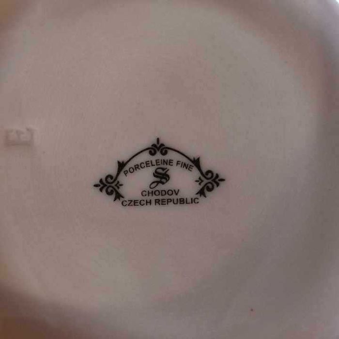 Różowa porcelana - filiżanka do czekolady Chodow