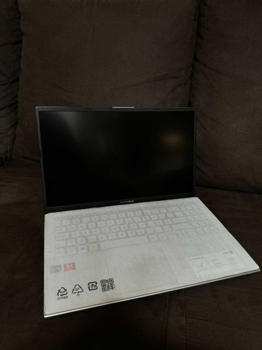 Vendo Asus VivoBook Como Novo.
