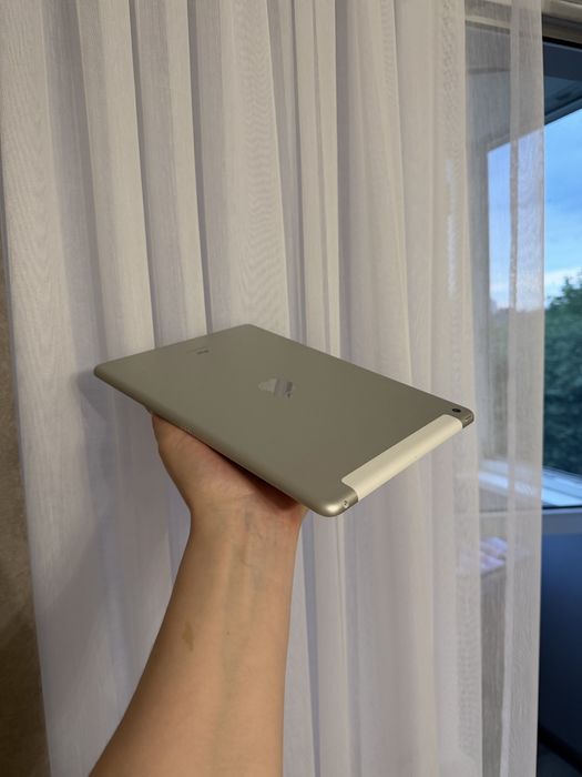 Продам iPad 9 (9-го покоління) 64GB LTE + Wi-Fi MDM