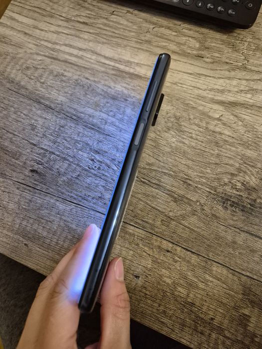 Vendo  telemóvel xiaomi redmi note 9 pro