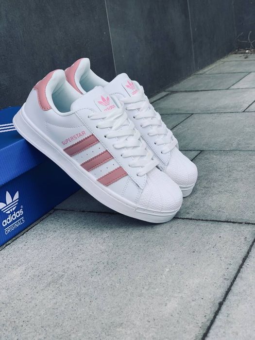 Adidas Superstar білі • жіночі біленькі суперстари• актуальна трендова модель на літо • адіки шкіряні• топ продажів•