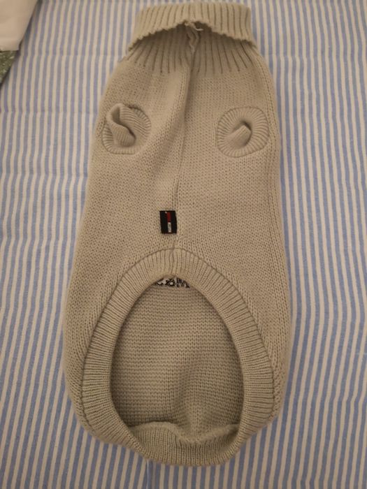 Capa em malha para cão