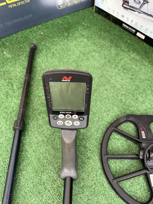 Металошукач Minelab Equinox 600. Металлоискатель Минелаб Еквинокс 600.