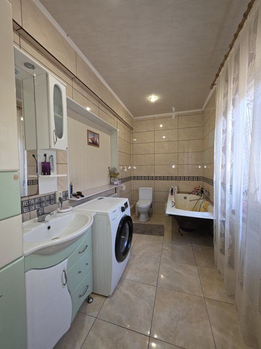 Продам будинок біля лісу, л/б